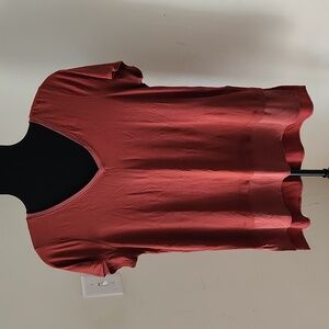 Cynthia Rowley rust colored t shirt in jersey knit in size large.